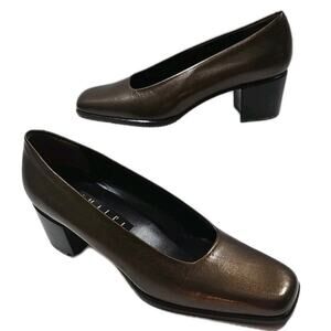 AMALFI ITALY ~Woman Size 7AAA~ Gold Brown Pumps Shoes NEW.